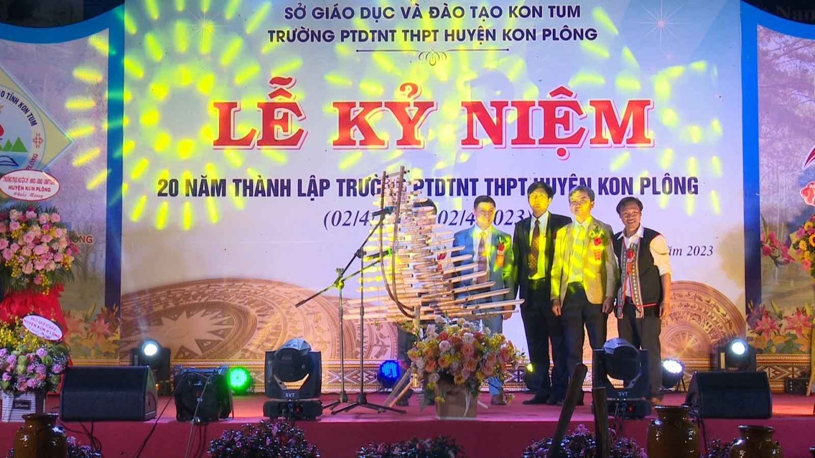 Trường Phổ thông DTNT THPT huyện Kon Plông tổ chức kỷ niệm 20 năm ngày thành lập