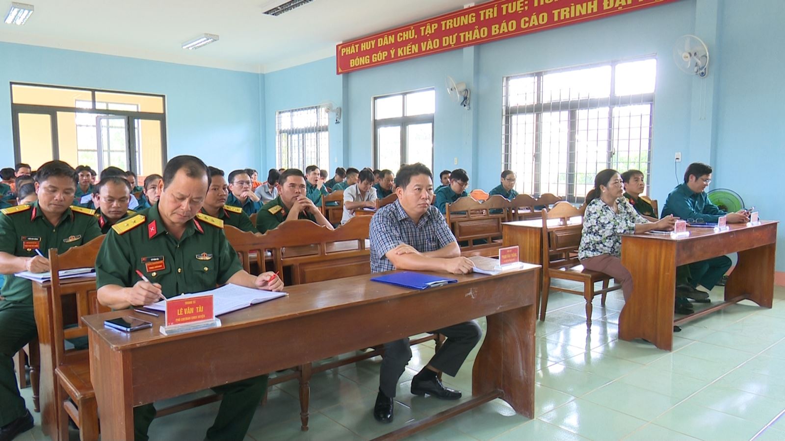 Khai mạc lớp huấn luyện chiến đấu cho lực lượng tự vệ năm 2024