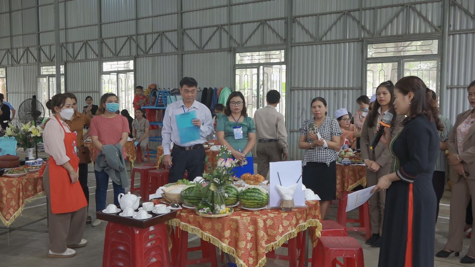 Hội thi “Bữa ăn gia đình Việt” năm 2022