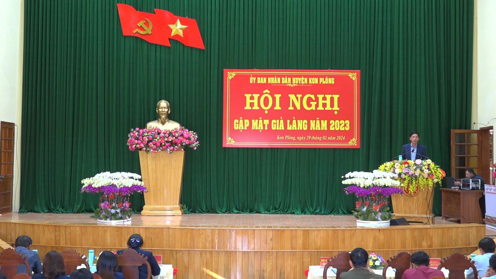 Hội nghị gặp mặt già làng năm 2023