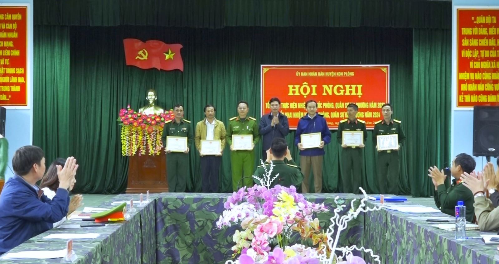 Lãnh đạo thực hiện tốt nhiệm vụ quân sự, quốc phòng địa phương