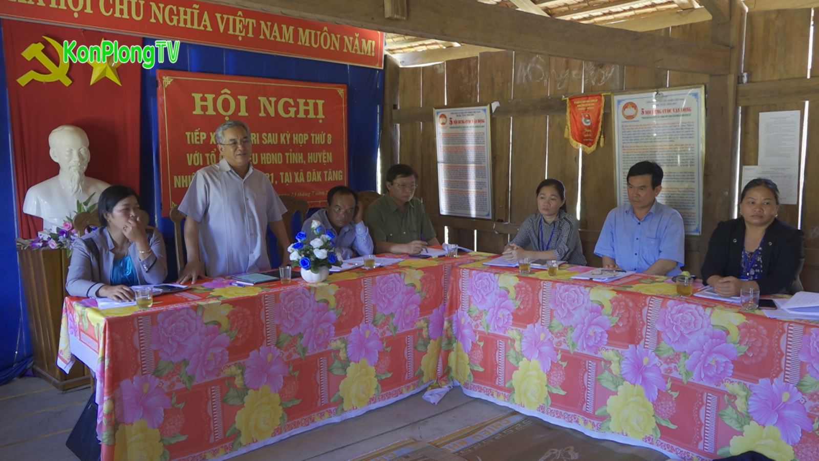 Tổ đại biểu HĐND tỉnh ứng cử tại huyện Kon Plông đã tiếp xúc cử tri tại các thôn Vi Ring, Vi Xây, xã Đăk Tăng.