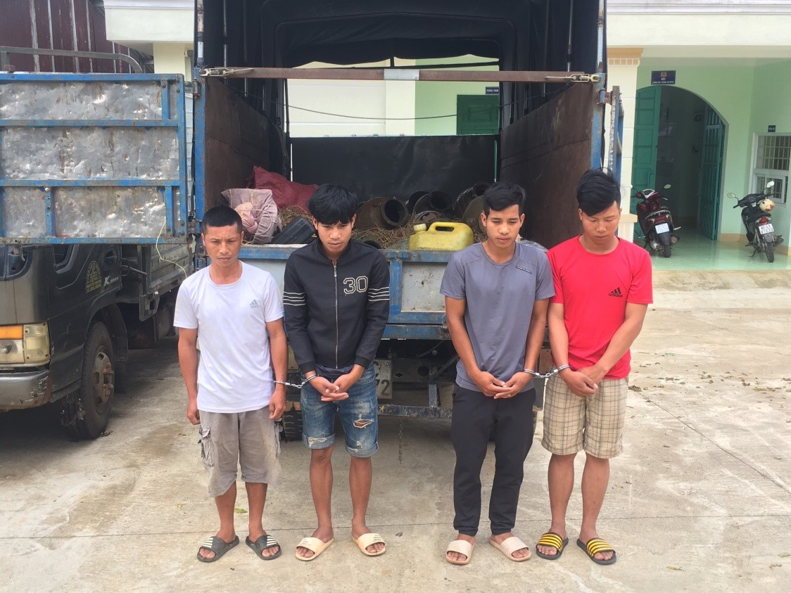 Các đối tượng và phương tiện phạm tội tại trụ sở Công an huyện Kon Plông