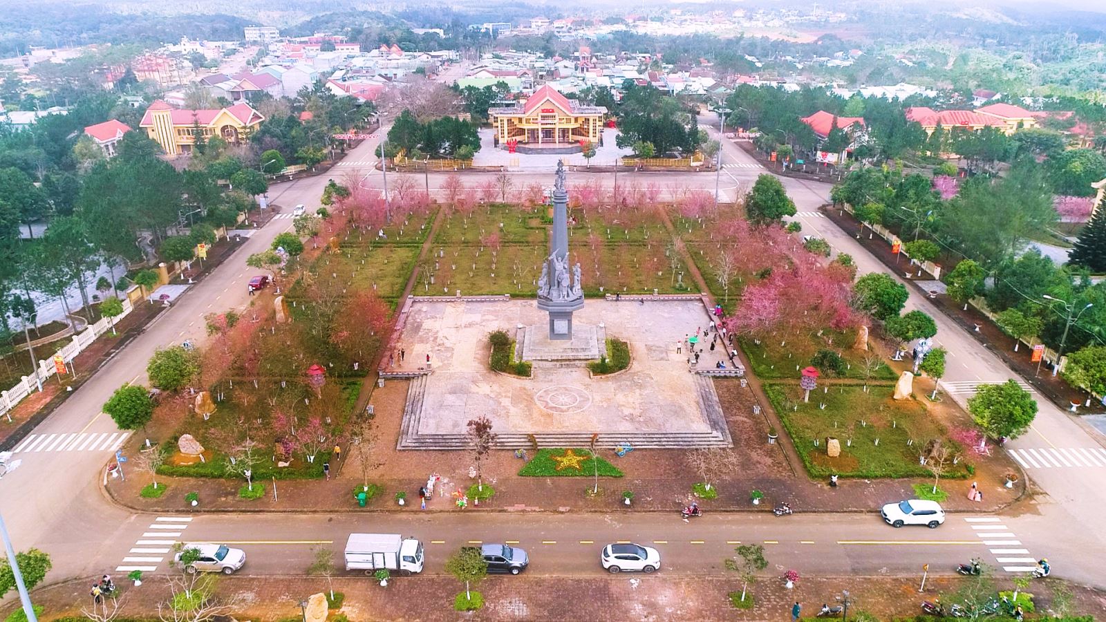 Đảng bộ huyện Kon Plông: Lãnh đạo phát triển bền vững vùng du lịch sinh thái Quốc gia Măng Đen